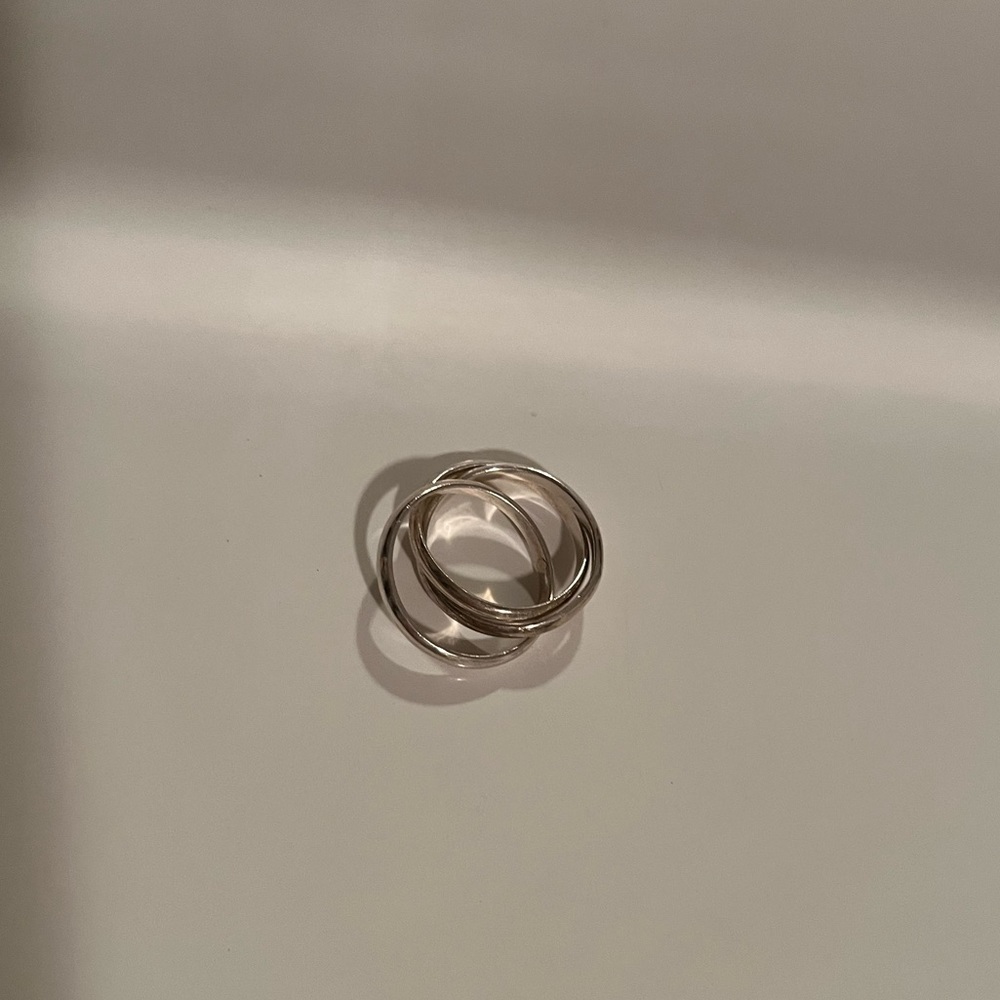 Interlocking silver ring 6